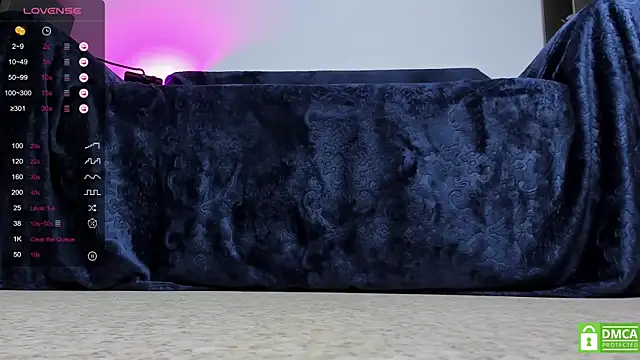 Agatta Smith online show from April 2026 07:07:02 PM