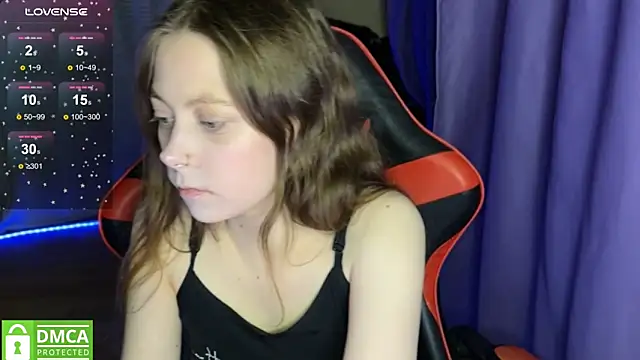 Snapshot of Natural_babe666 chatting on December 2025 07:41:02 PM Natural babe666 online show from December 2025 07:41:02 PM