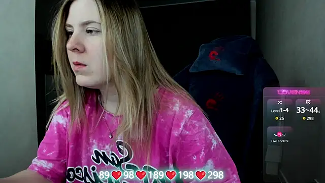 Olivia Munk online show from January 2026 04:18:01 AM