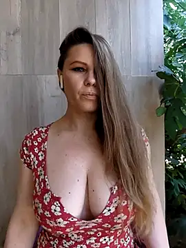 Snapshot of SexyMichellexo chatting on July 2026 10:43:02 AM SexyMichellexo online show from July 2026 10:43:02 AM