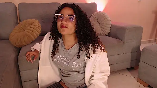 DAHLIA BROWNIE online show from January 2026 02:28:01 AM