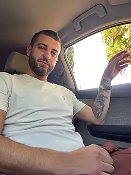 ElChapoGuzman95 online show from November 2025 07:31:01 AM