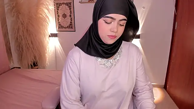 shayla 18 online show from January 2025 07:51:02 PM