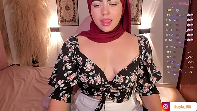 shayla 18 online show from February 2025 11:01:02 PM