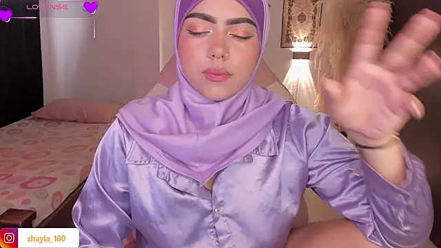 shayla 18 online show from October 2025 07:34:01 PM