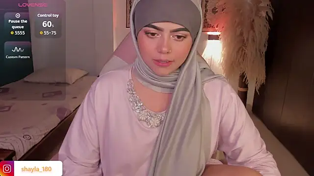 shayla 18 online show from January 2026 09:07:02 PM