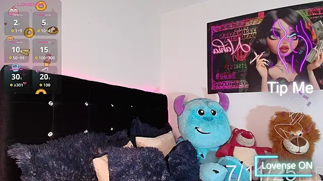 NahiaFox online show from November 2025 12:05:02 PM