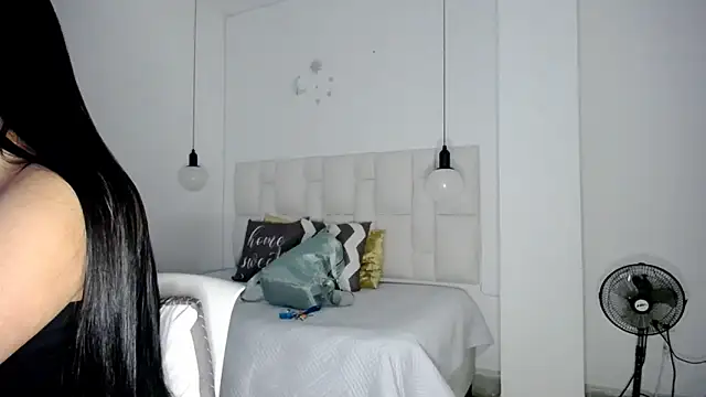 tiffany  pink online show from September 2025 05:23:02 PM