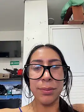  alabina  online show from February 2026 03:56:02 PM