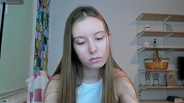 Peggy Beauty online show from November 2025 09:39:02 PM