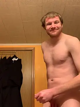 Snapshot of slutboy42000 chatting on January 2025 03:15:02 AM slutboy42000 online show from January 2025 03:15:02 AM