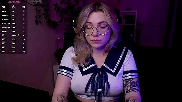 RemyCute online show from December 2024 07:44:01 PM