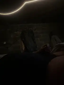 bigzae82 online show from December 2024 10:10:02 AM