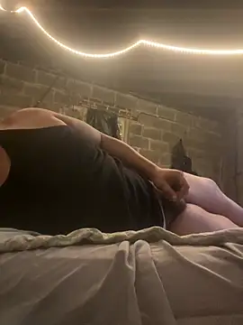 bigzae82 online show from February 2025 08:02:02 AM