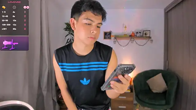 Snapshot of Blum_icee chatting on October 2025 03:51:02 AM Blum icee online show from October 2025 03:51:02 AM