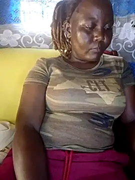 amelinaqueen online show from April 2026 01:06:02 PM