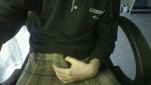 FranciCazzone online show from March 2025 05:02:02 PM