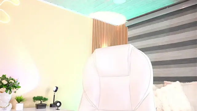 MatiasKorn online show from December 2025 05:27:02 AM