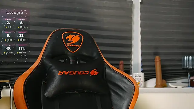 BlueCherryy online show from November 2025 01:44:01 PM