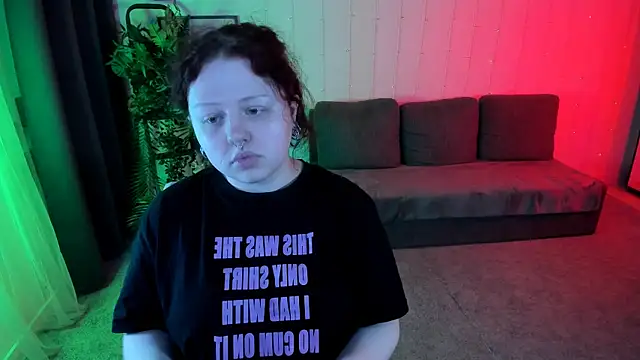 Snapshot of bitchofsun_ chatting on January 2025 02:24:02 PM bitchofsun  online show from January 2025 02:24:02 PM