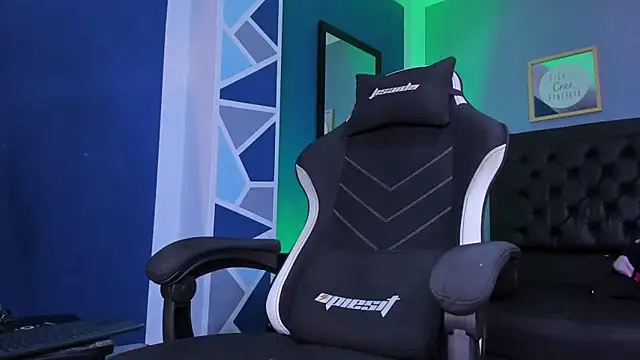 alex oficial online show from February 2026 05:36:01 AM