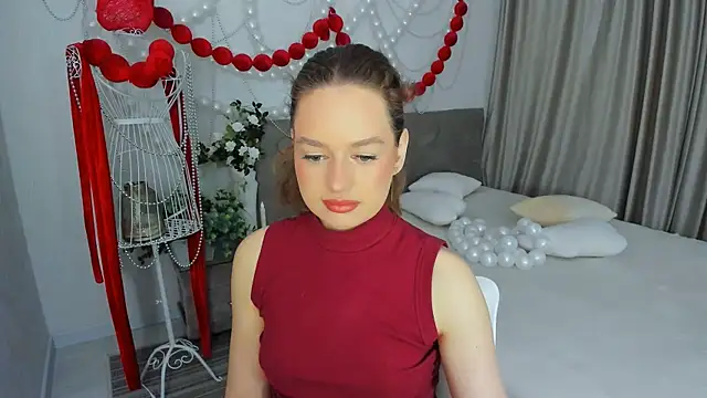 MiracleCurly online show from April 2026 10:09:02 AM