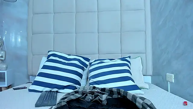 Hecatee 77 online show from March 2026 07:43:02 PM