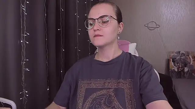 MissBrightShine online show from November 2025 10:48:02 AM