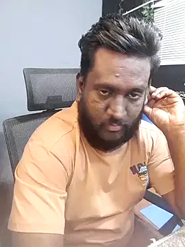 Rayansmith  online show from November 2025 11:37:02 PM