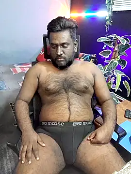 Rayansmith  online show from December 2025 12:09:01 PM