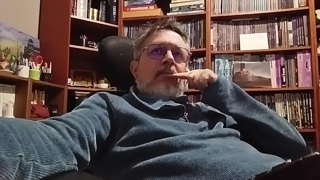 Mandra is a whore online show from December 2025 05:06:02 PM