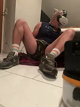 LeviXtreme online show from April 2026 10:19:02 PM