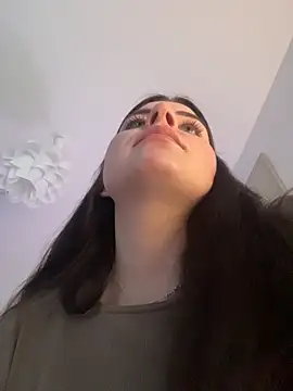 EllyNora online show from February 2026 03:52:02 PM