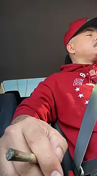 PeterGrandee online show from February 2025 08:20:02 PM