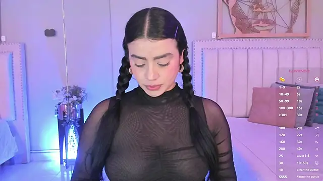 Snapshot of Paula_Desousa chatting on May 2026 07:31:01 PM Paula Desousa online show from May 2026 07:31:01 PM