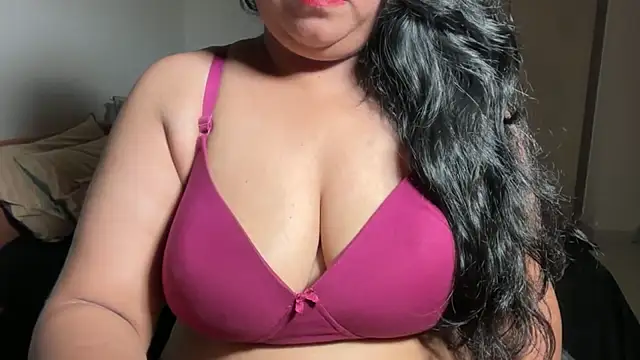 Snapshot of soniasharma0223 chatting on July 2026 11:53:02 PM soniasharma0223 online show from July 2026 11:53:02 PM