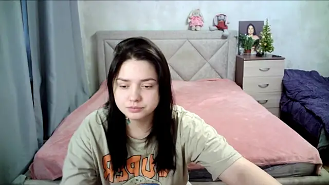 Snapshot of juliettkalen chatting on January 2025 05:58:01 AM juliettkalen online show from January 2025 05:58:01 AM