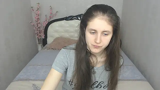 Holliy Cooper online show from March 2025 06:57:02 AM