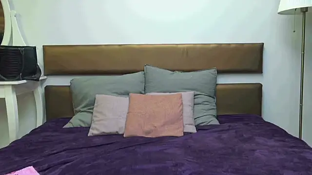 MissYvie online show from January 2025 09:51:02 AM