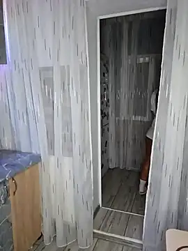 Emyra90 online show from December 2024 07:32:02 PM