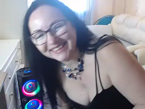 Snapshot of Alma44 chatting on February 2026 08:41:01 AM Alma44 online show from February 2026 08:41:01 AM