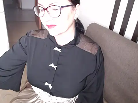 Alma44 online show from April 2026 07:08:01 AM