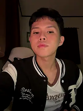 Plaxtique online show from October 2025 10:18:01 AM