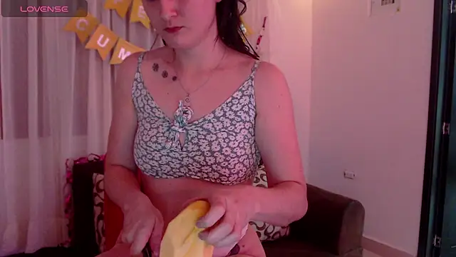 AlissonnFoxx online show from February 2025 01:57:01 AM