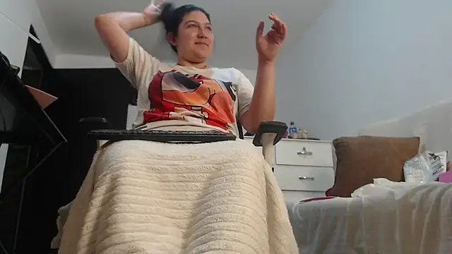 ammarahot7777 online show from April 2026 03:36:02 AM