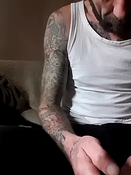 PIercingBoy38 online show from January 2025 01:11:01 PM