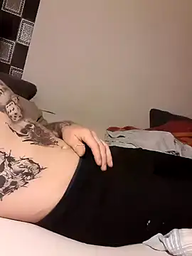 PIercingBoy38 online show from February 2025 10:11:01 PM