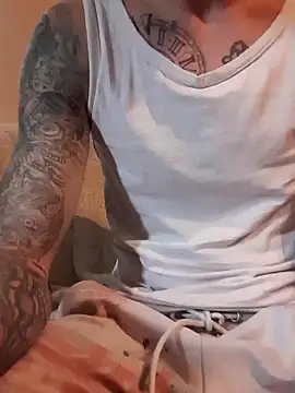 PIercingBoy38 online show from February 2025 03:10:01 PM