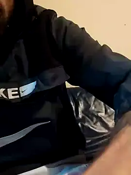 PIercingBoy38 online show from October 2025 04:27:01 PM