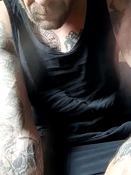 PIercingBoy38 online show from October 2025 10:39:02 AM